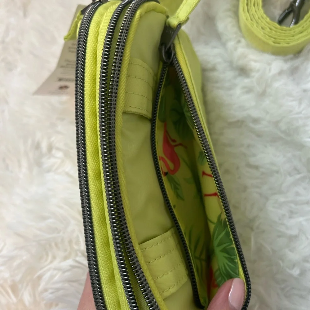 NWT Lug Quilted Neon Green Crossbody Bag - Picture 5 of 5